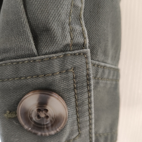 Cabi short shirt/Jacket M - Picture 4 of 6